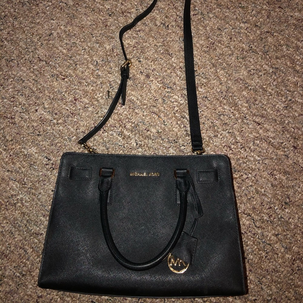 Michael kors crossbody bag